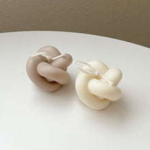 Load image into Gallery viewer, knot candle
