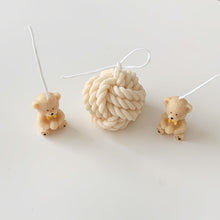 Load image into Gallery viewer, knit ball candle
