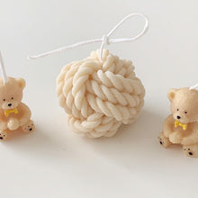 Load image into Gallery viewer, knit ball candle

