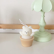 Load image into Gallery viewer, cupcake bear candle
